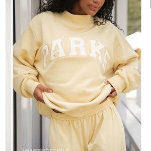 NWT Parke Crewneck